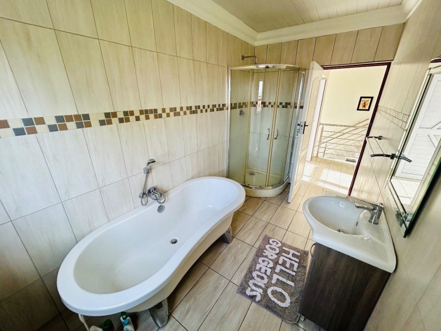 5 Bedroom Property for Sale in Vryheid KwaZulu-Natal
