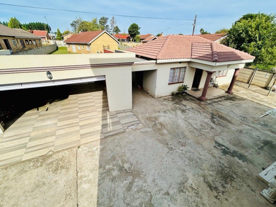 5 Bedroom Property for Sale in Vryheid KwaZulu-Natal