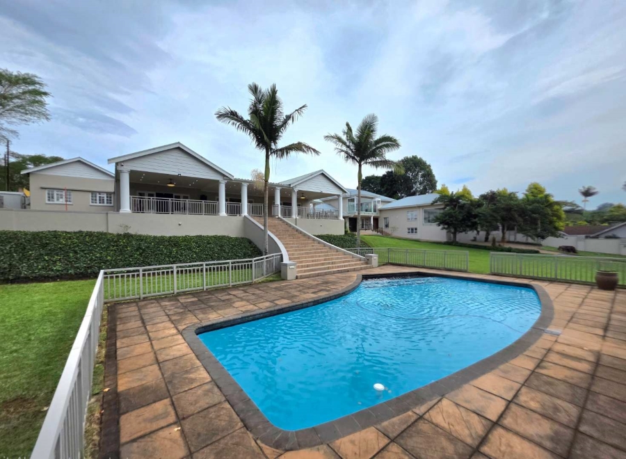 6 Bedroom Property for Sale in Kloof KwaZulu-Natal