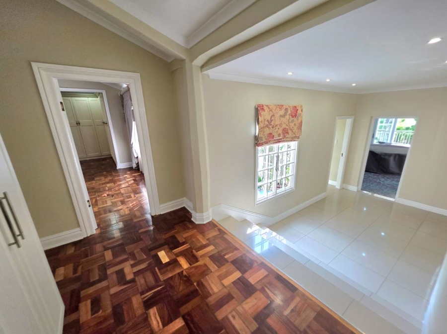 6 Bedroom Property for Sale in Kloof KwaZulu-Natal