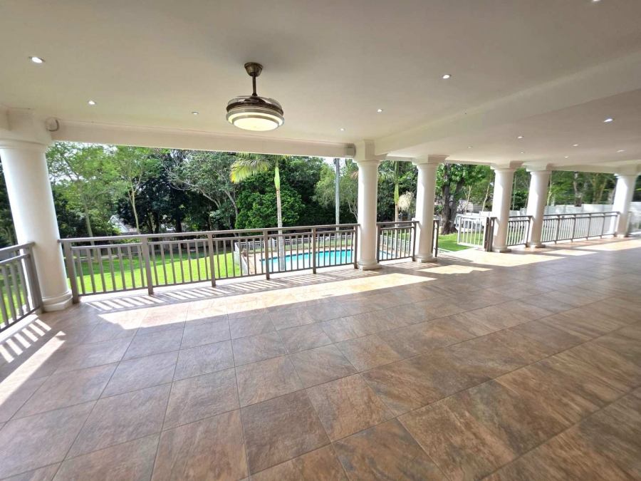 6 Bedroom Property for Sale in Kloof KwaZulu-Natal