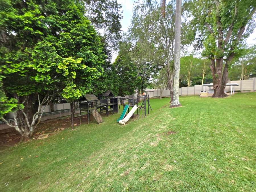 6 Bedroom Property for Sale in Kloof KwaZulu-Natal