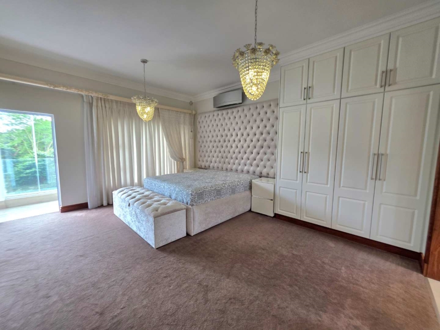 6 Bedroom Property for Sale in Kloof KwaZulu-Natal