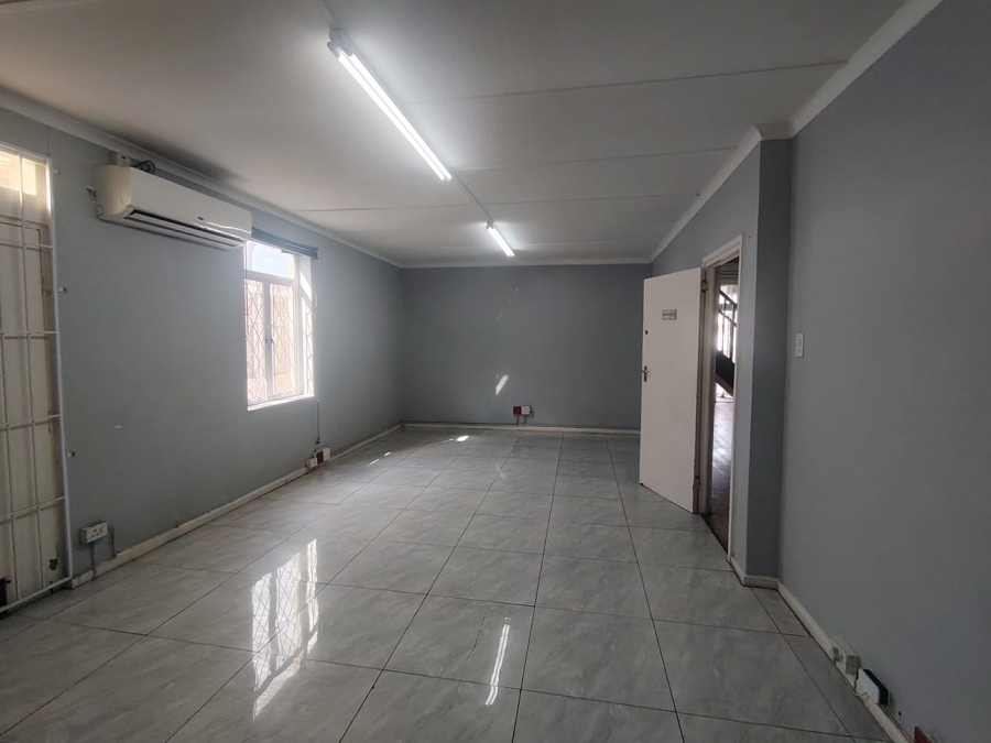 To Let Commercial Property for Rent in Windermere KwaZulu-Natal