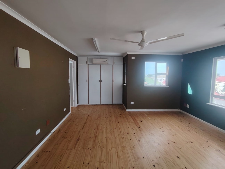To Let Commercial Property for Rent in Windermere KwaZulu-Natal