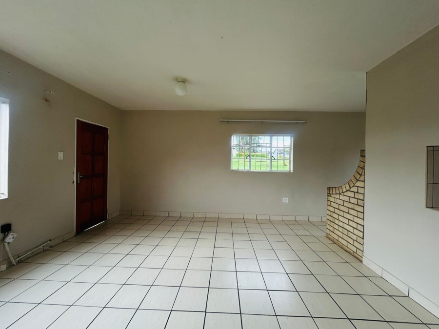 1 Bedroom Property for Sale in Woodlands KwaZulu-Natal