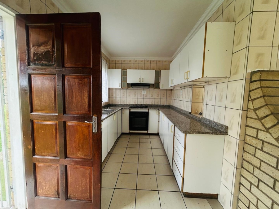 1 Bedroom Property for Sale in Woodlands KwaZulu-Natal