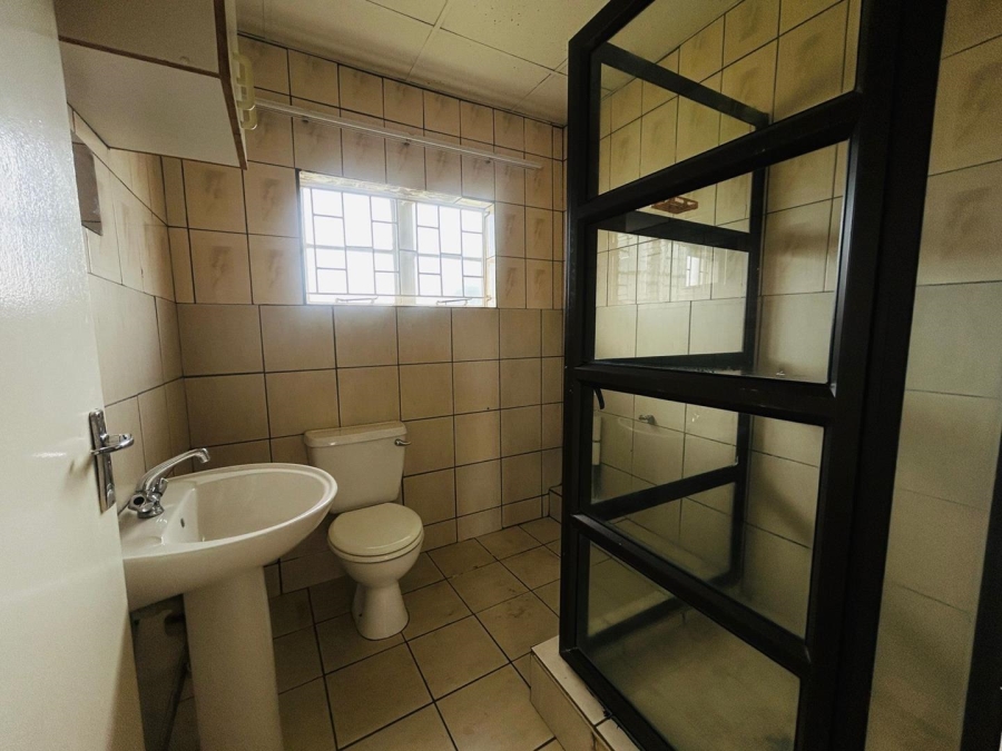 1 Bedroom Property for Sale in Woodlands KwaZulu-Natal