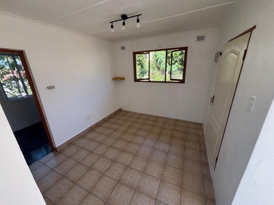 To Let 1 Bedroom Property for Rent in Chatsworth KwaZulu-Natal
