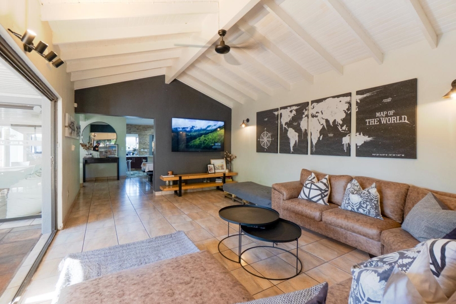 4 Bedroom Property for Sale in Amanzimtoti KwaZulu-Natal