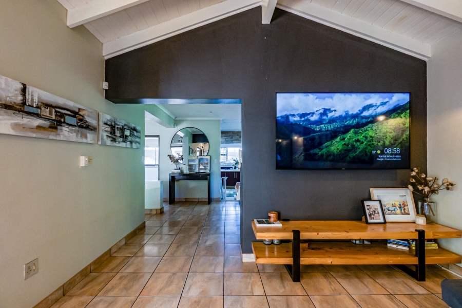 4 Bedroom Property for Sale in Amanzimtoti KwaZulu-Natal