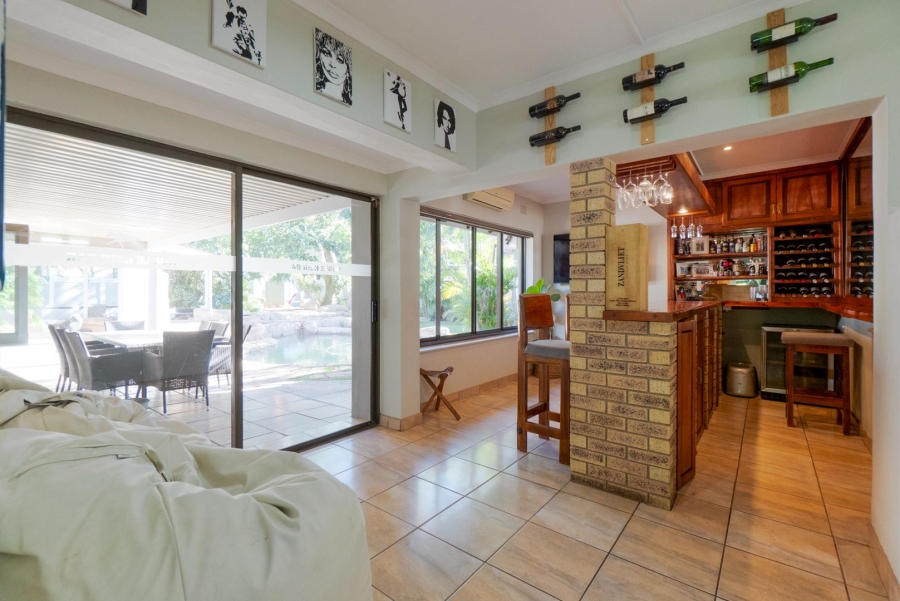 4 Bedroom Property for Sale in Amanzimtoti KwaZulu-Natal