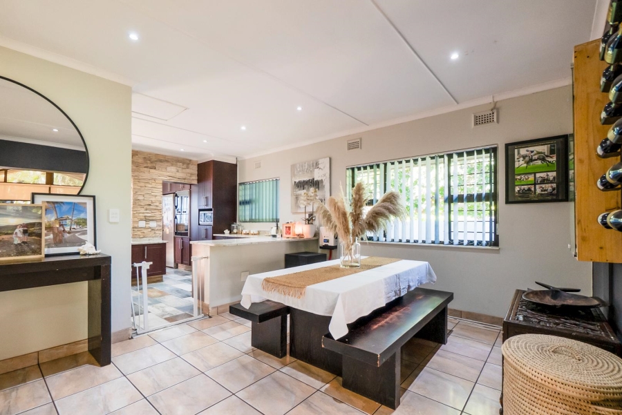 4 Bedroom Property for Sale in Amanzimtoti KwaZulu-Natal