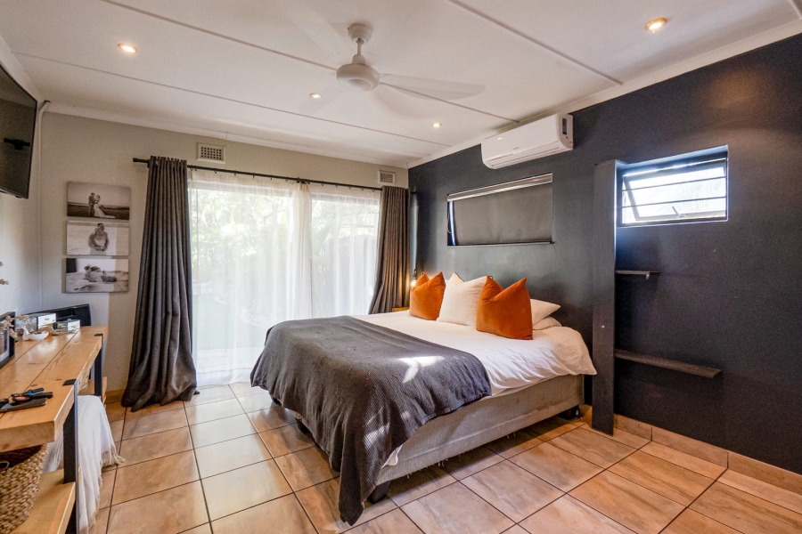 4 Bedroom Property for Sale in Amanzimtoti KwaZulu-Natal