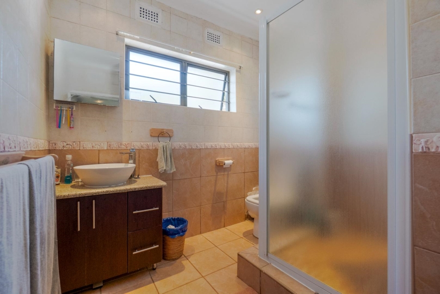 4 Bedroom Property for Sale in Amanzimtoti KwaZulu-Natal