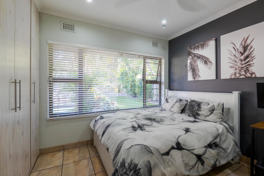 4 Bedroom Property for Sale in Amanzimtoti KwaZulu-Natal