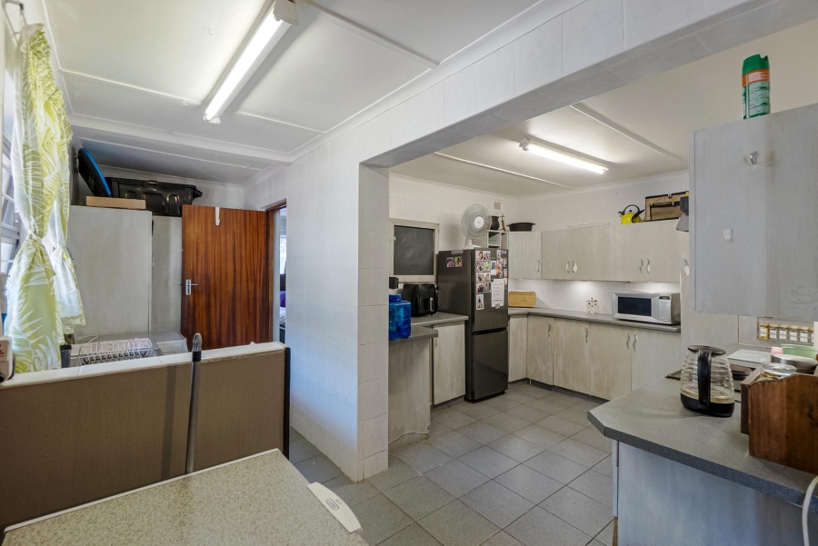 4 Bedroom Property for Sale in Amanzimtoti KwaZulu-Natal