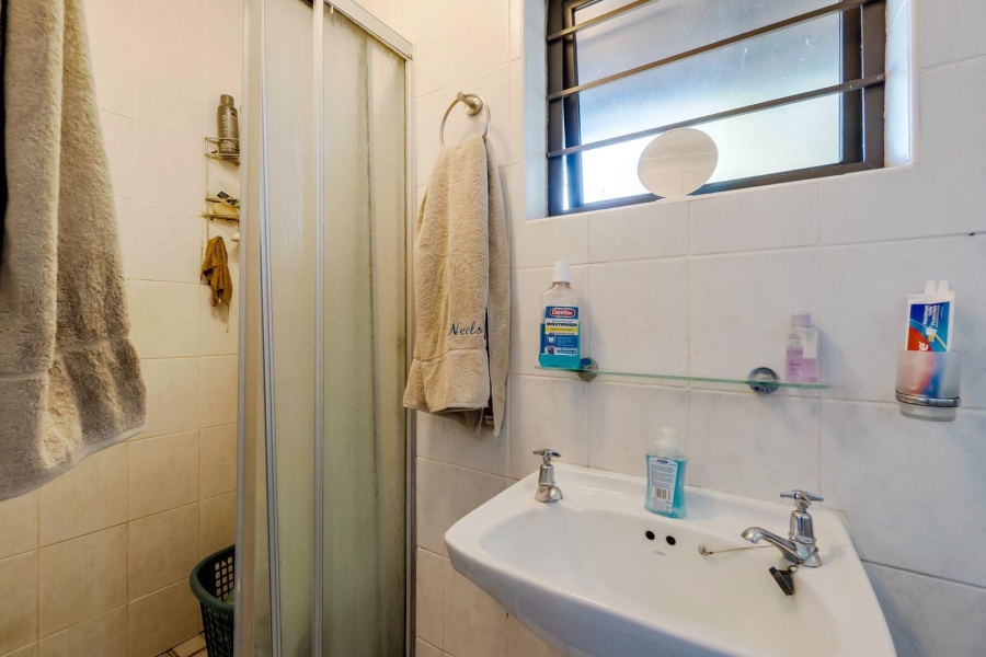 4 Bedroom Property for Sale in Amanzimtoti KwaZulu-Natal