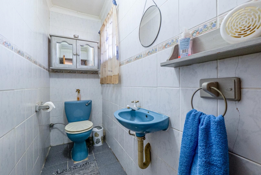 4 Bedroom Property for Sale in Amanzimtoti KwaZulu-Natal