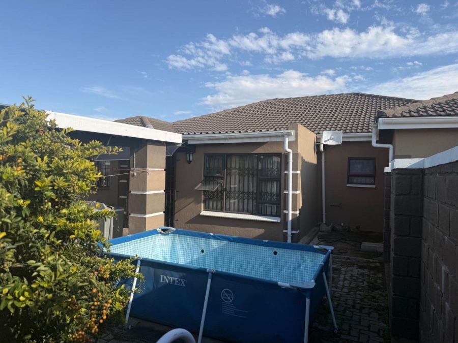 6 Bedroom Property for Sale in Vryheid KwaZulu-Natal