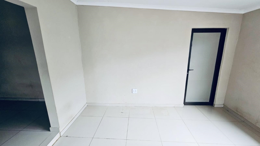 6 Bedroom Property for Sale in Vryheid KwaZulu-Natal