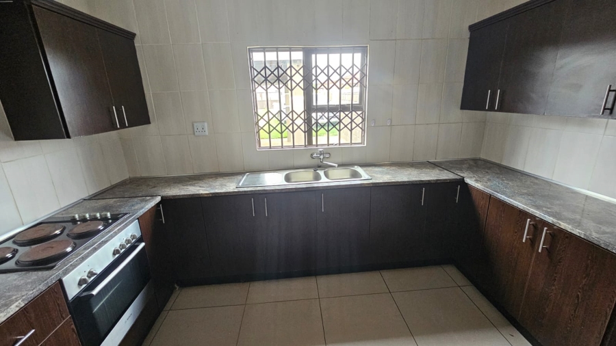 6 Bedroom Property for Sale in Vryheid KwaZulu-Natal