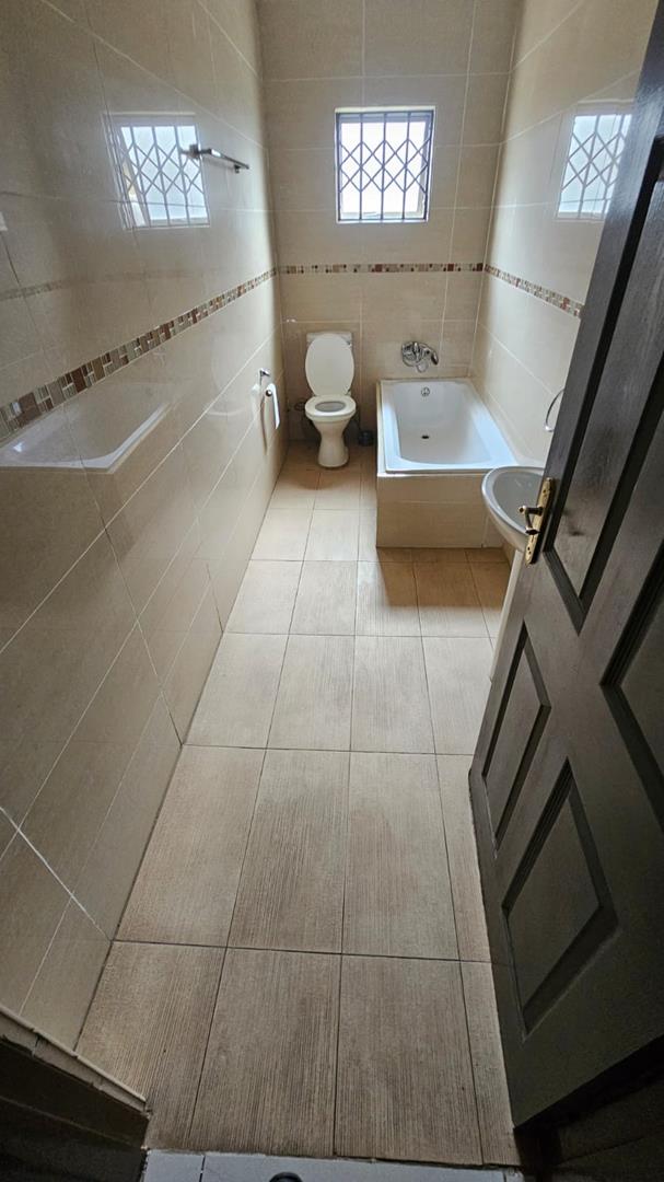 6 Bedroom Property for Sale in Vryheid KwaZulu-Natal
