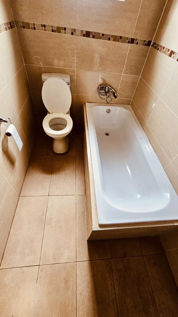 6 Bedroom Property for Sale in Vryheid KwaZulu-Natal