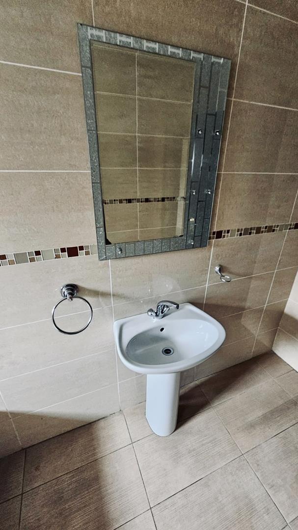 6 Bedroom Property for Sale in Vryheid KwaZulu-Natal
