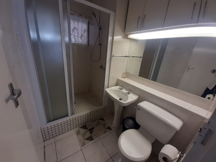 2 Bedroom Property for Sale in Amanzimtoti KwaZulu-Natal