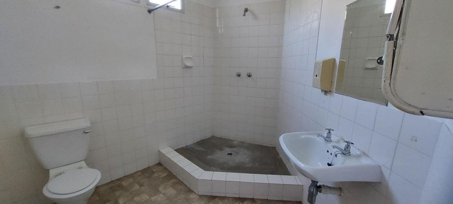 To Let Commercial Property for Rent in New Germany KwaZulu-Natal