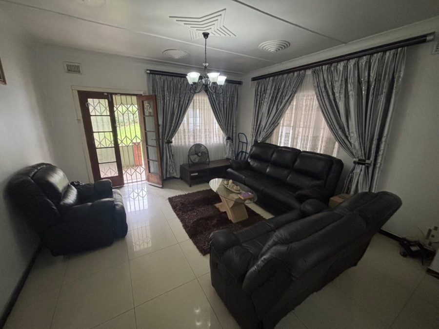 3 Bedroom Property for Sale in Queensburgh KwaZulu-Natal