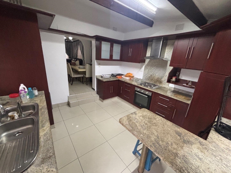 3 Bedroom Property for Sale in Queensburgh KwaZulu-Natal