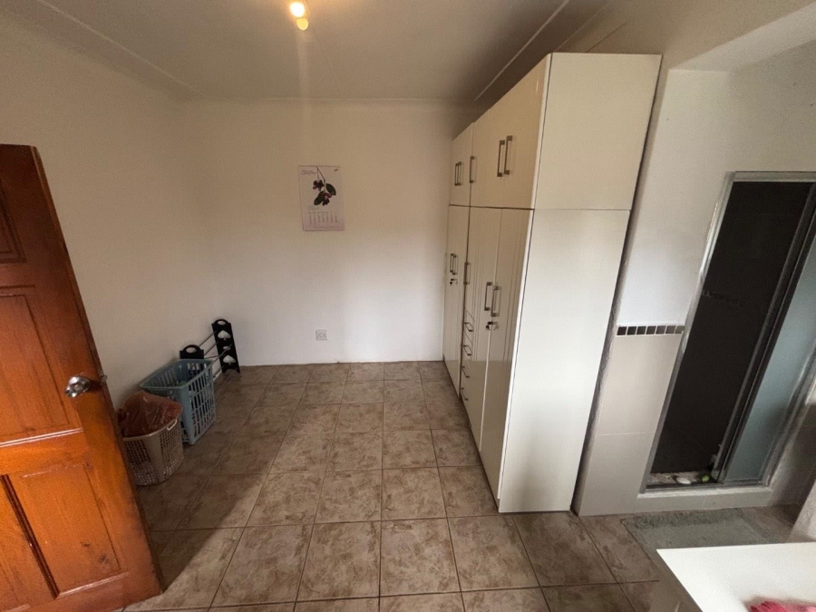 3 Bedroom Property for Sale in Queensburgh KwaZulu-Natal