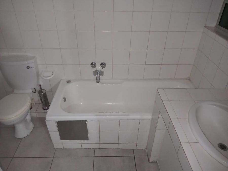 1 Bedroom Property for Sale in Meer En See KwaZulu-Natal