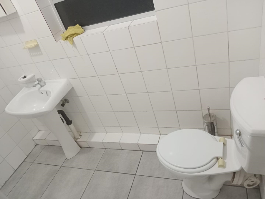 1 Bedroom Property for Sale in Meer En See KwaZulu-Natal