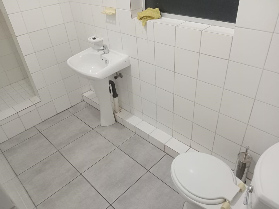 1 Bedroom Property for Sale in Meer En See KwaZulu-Natal