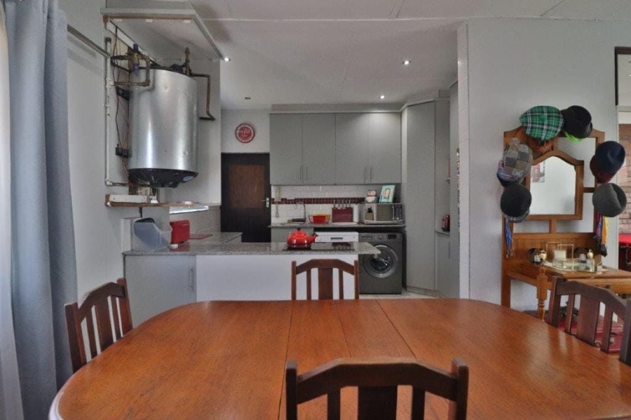 2 Bedroom Property for Sale in Clarendon KwaZulu-Natal