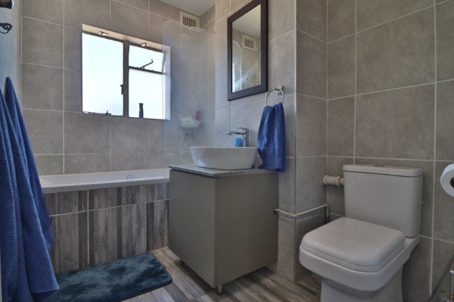 2 Bedroom Property for Sale in Clarendon KwaZulu-Natal