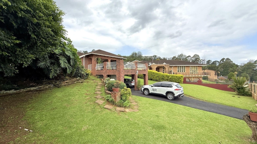4 Bedroom Property for Sale in Chase Valley Heights KwaZulu-Natal