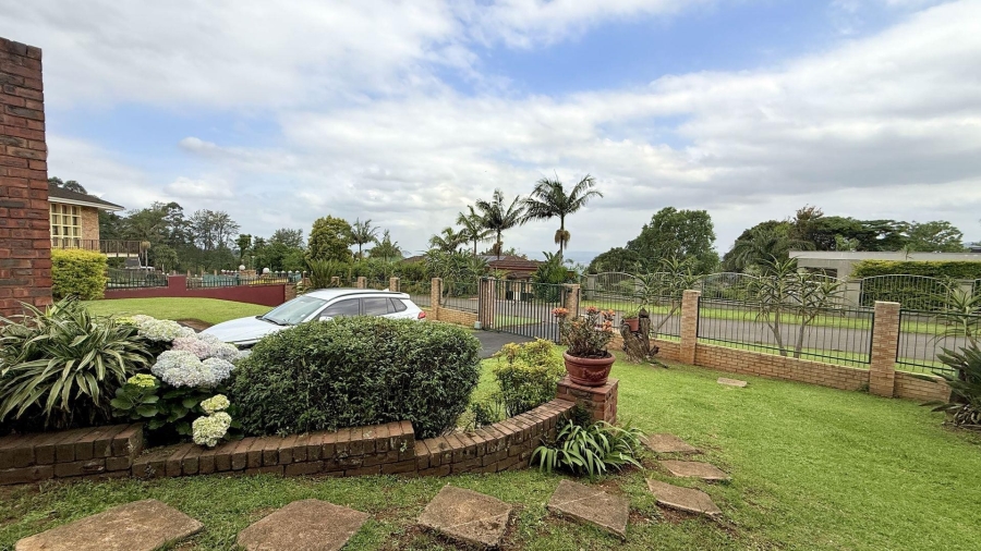 4 Bedroom Property for Sale in Chase Valley Heights KwaZulu-Natal