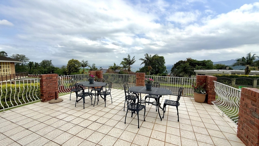 4 Bedroom Property for Sale in Chase Valley Heights KwaZulu-Natal