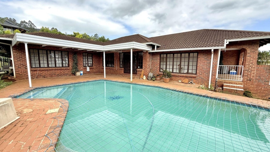 4 Bedroom Property for Sale in Chase Valley Heights KwaZulu-Natal