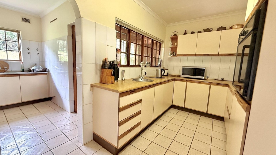 4 Bedroom Property for Sale in Chase Valley Heights KwaZulu-Natal