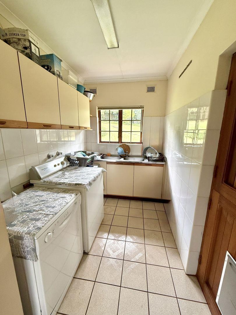 4 Bedroom Property for Sale in Chase Valley Heights KwaZulu-Natal