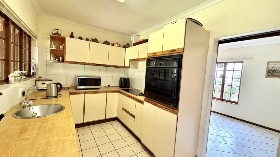 4 Bedroom Property for Sale in Chase Valley Heights KwaZulu-Natal