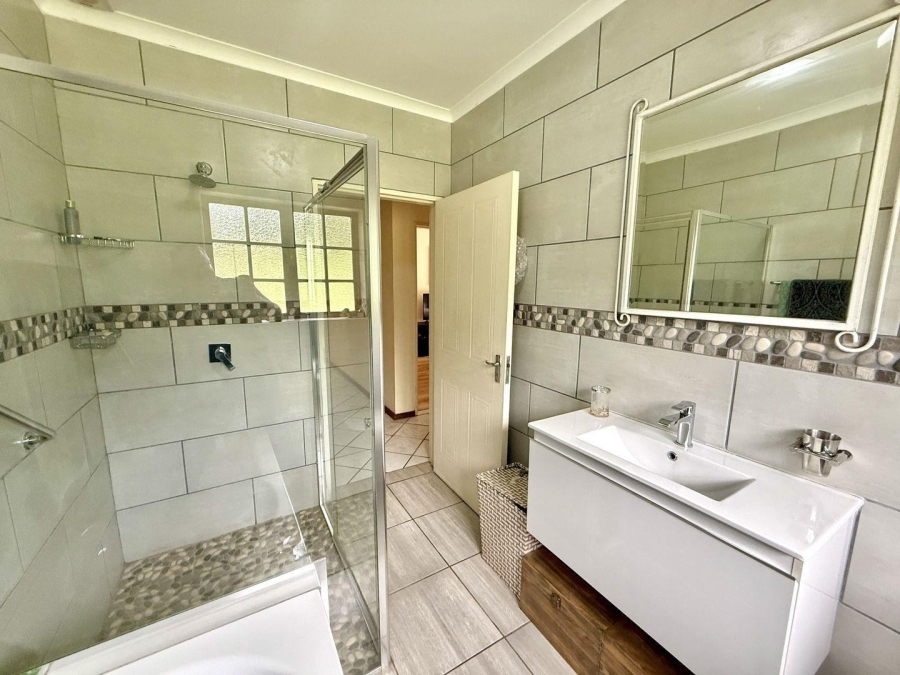 4 Bedroom Property for Sale in Chase Valley Heights KwaZulu-Natal