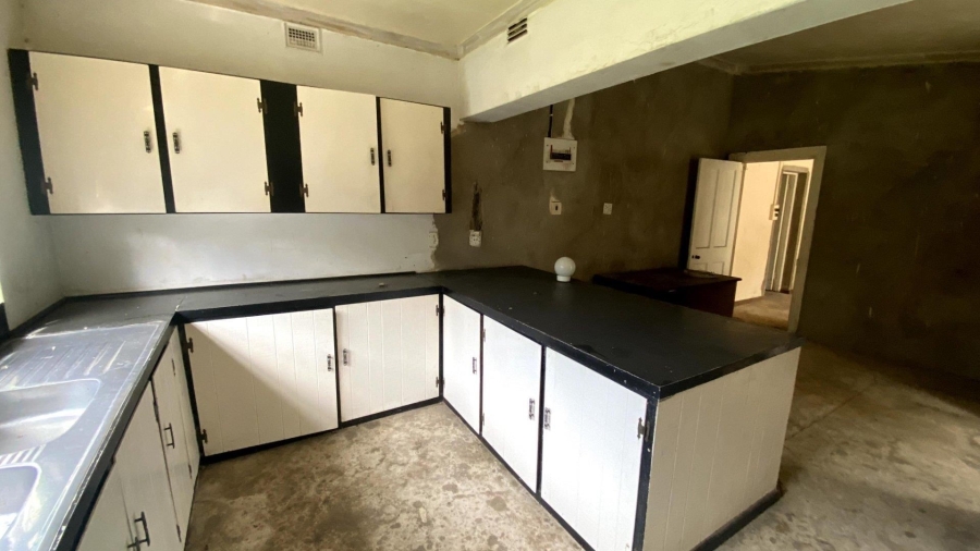8 Bedroom Property for Sale in Mooi River KwaZulu-Natal