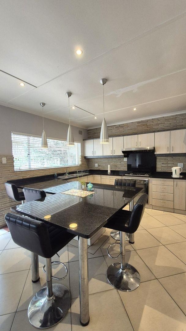 4 Bedroom Property for Sale in Athlone KwaZulu-Natal