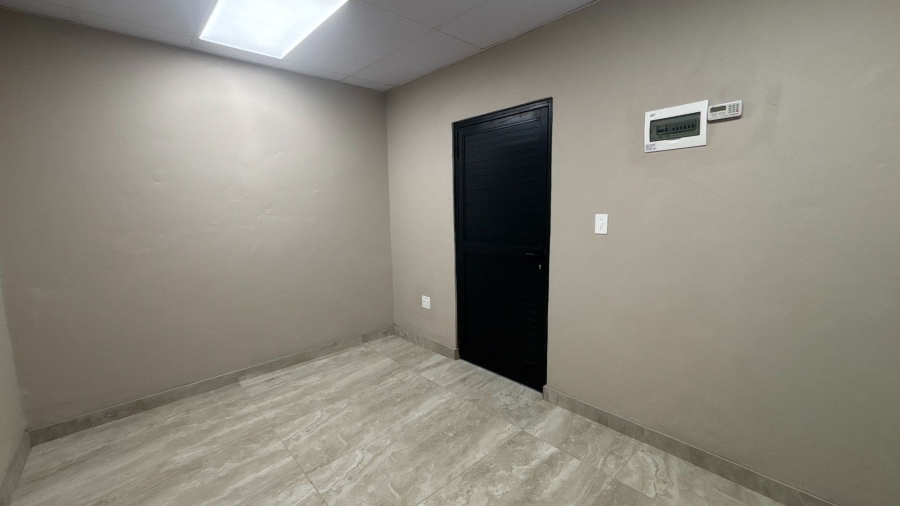 To Let Commercial Property for Rent in Hilton Central KwaZulu-Natal